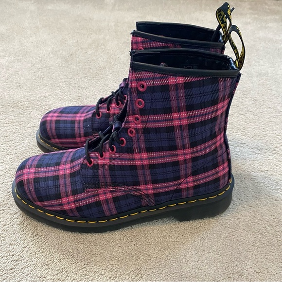 Dr Martens 1460 Pink Multi Tartan Plaid 41969650 Size 10 Combat Boots Lace Up - Picture 6 of 15